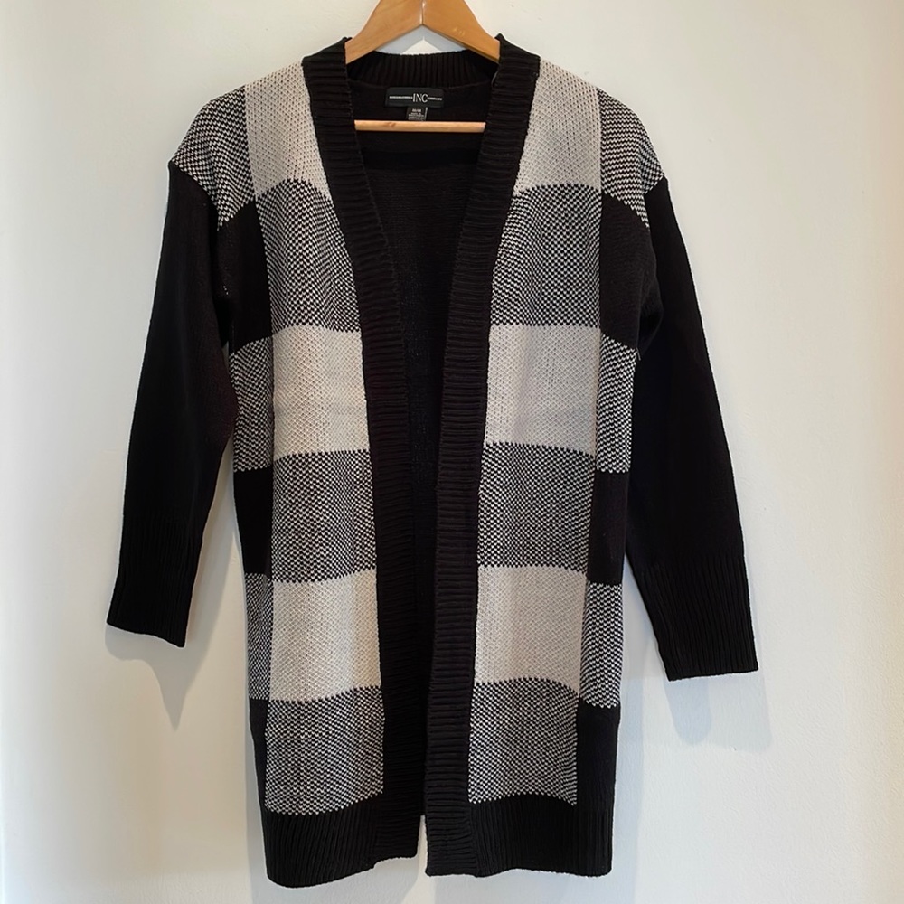 Plaid Knitted Open Cardigan. Black.